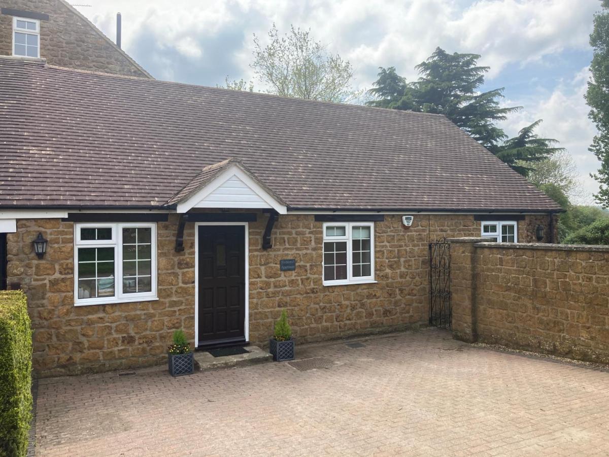 Exclusive 2 Bedroom Apartment With Summer House And Hot Tub Daventry Exterior foto